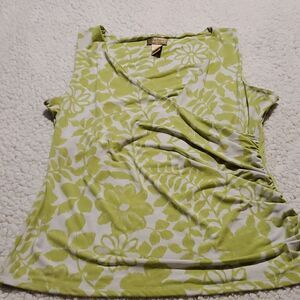 BOUTIQUE ESSENTIALS SLEEVELESS TOP